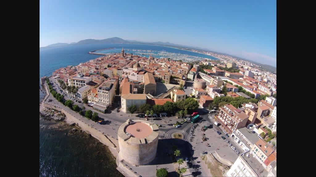 Cozy Apartment Mati Alghero Historic Center Экстерьер фото
